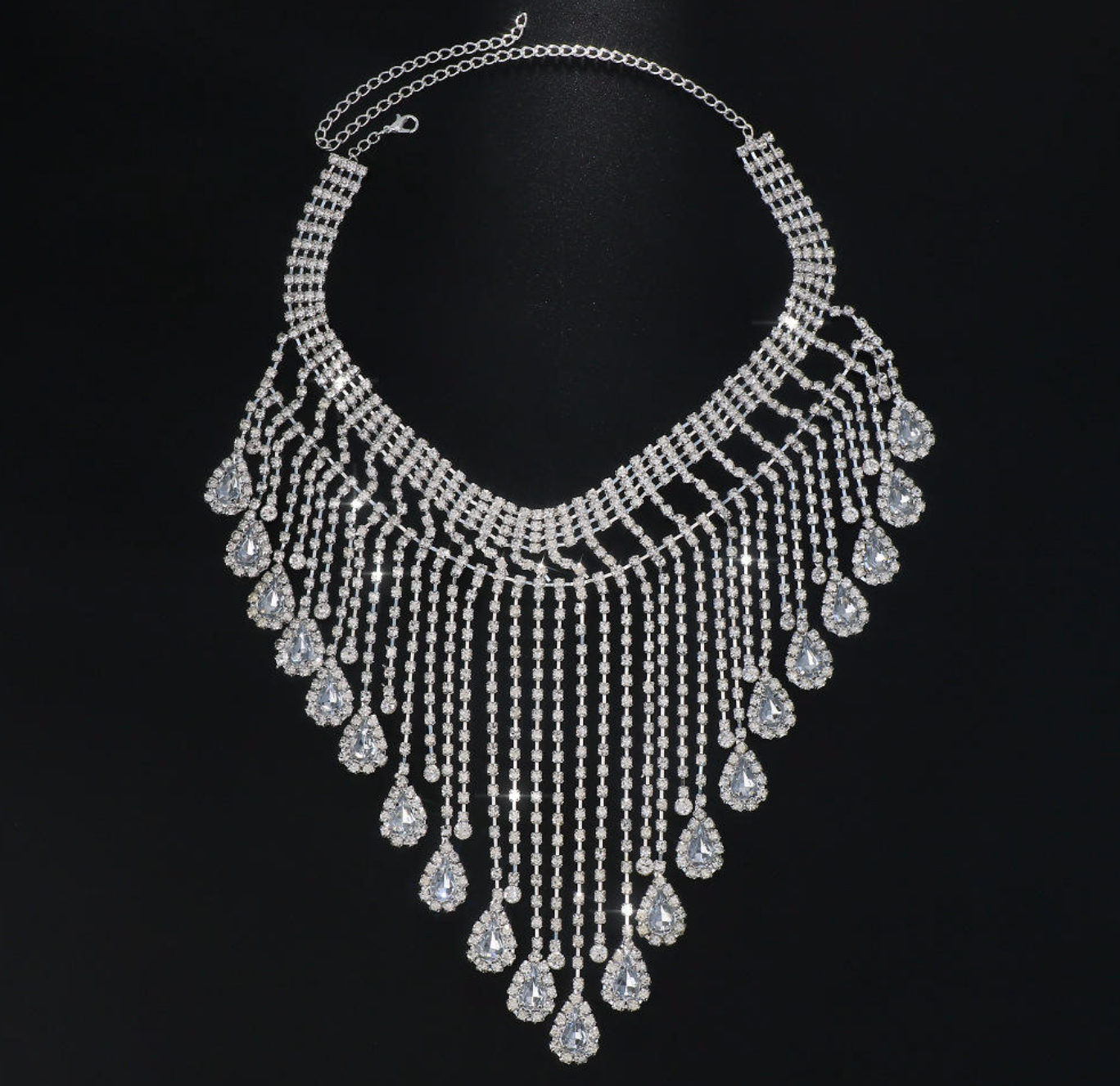 Luxe Rhinestone Tassel Necklace ✨