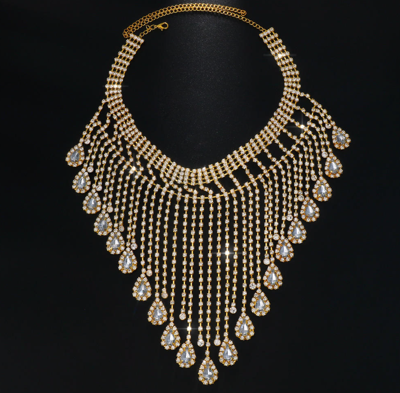 Luxe Rhinestone Tassel Necklace ✨