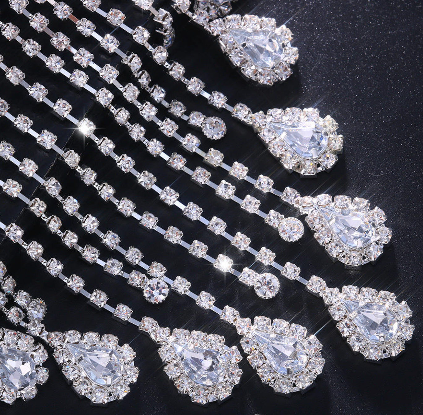 Luxe Rhinestone Tassel Necklace ✨