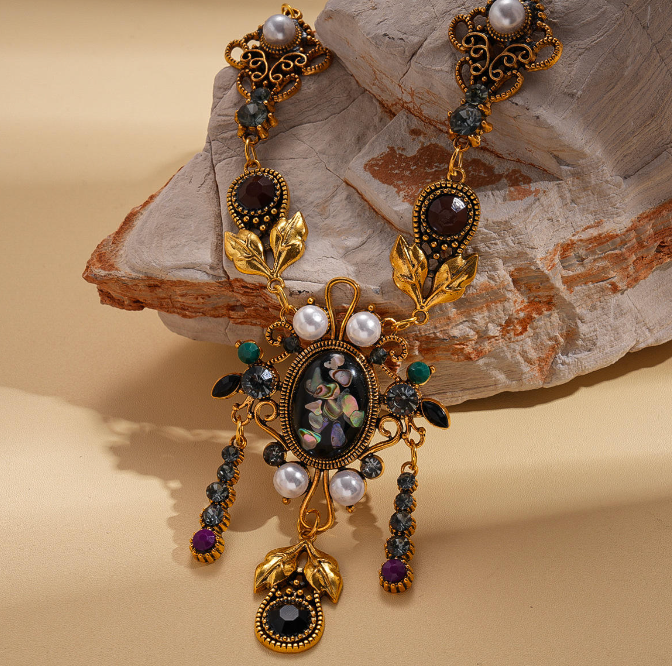 Vintage Luxe Ornate Necklace – Elegant Multi-Layer Statement Jewelry