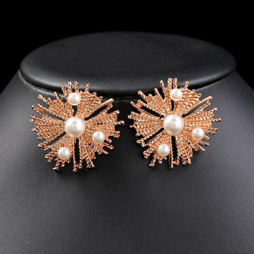 Retro Luxe Geometric Jewelry Set – Timeless Statement Elegance