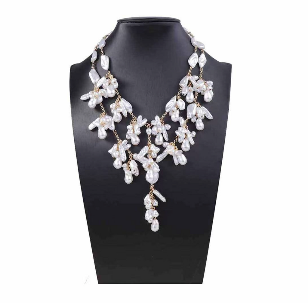 Luxe Baroque Pearl Necklace – Timeless Elegance & Sophisticated Charm