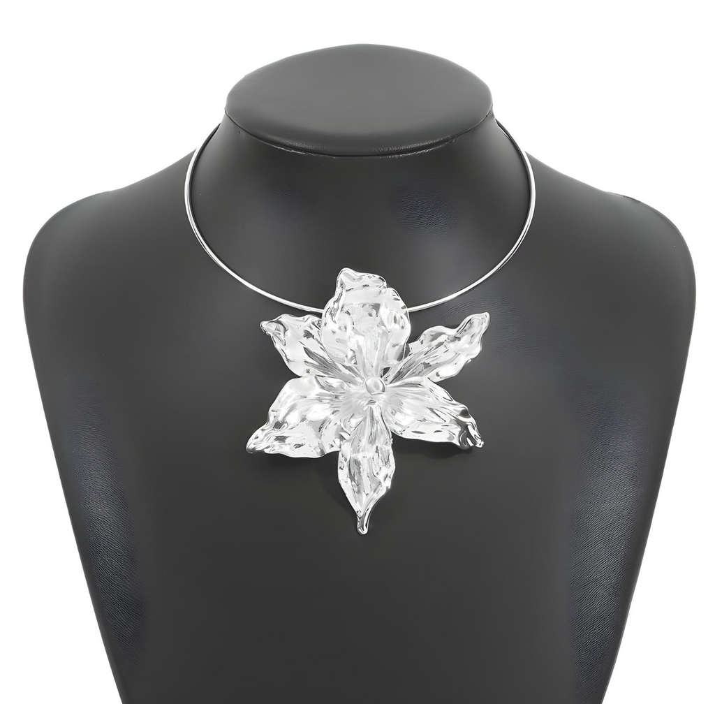Bloom Luxe Floral Choker – Bold Statement Necklace for Women