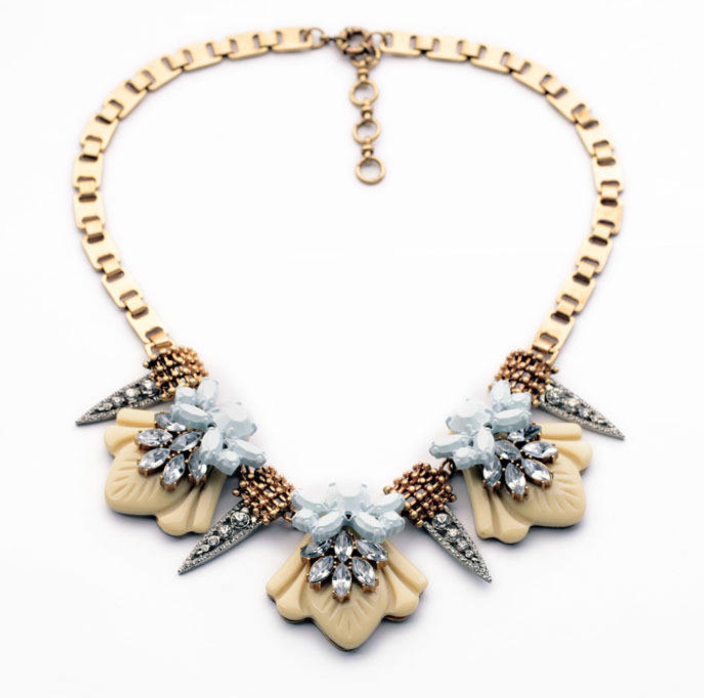 Luxe Chunky Statement Necklace – Bold & Elegant Fashion Jewelry